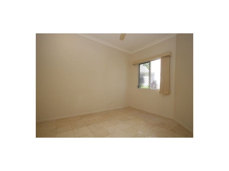 50/8-14 Munro Terrace, Mooroobool QLD 4870