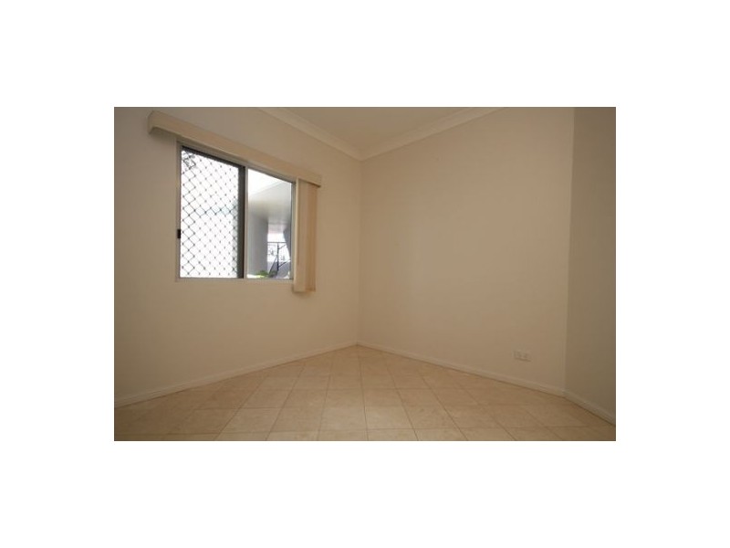 50/8-14 Munro Terrace, Mooroobool QLD 4870