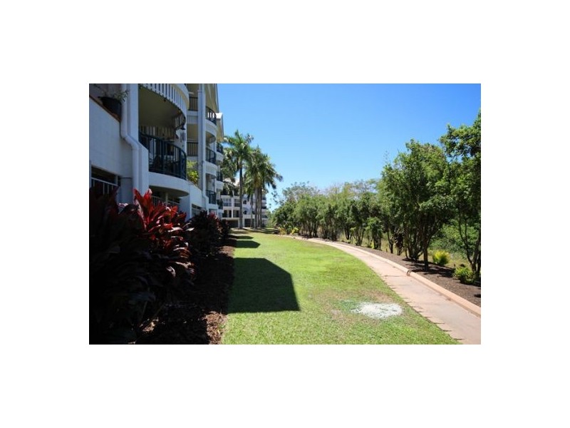 50/8-14 Munro Terrace, Mooroobool QLD 4870
