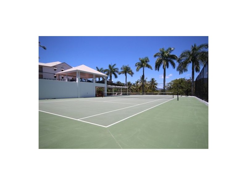 50/8-14 Munro Terrace, Mooroobool QLD 4870