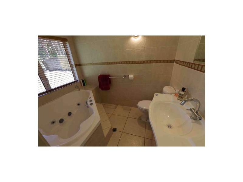 14 Forest Avenue, Edge Hill QLD 4870