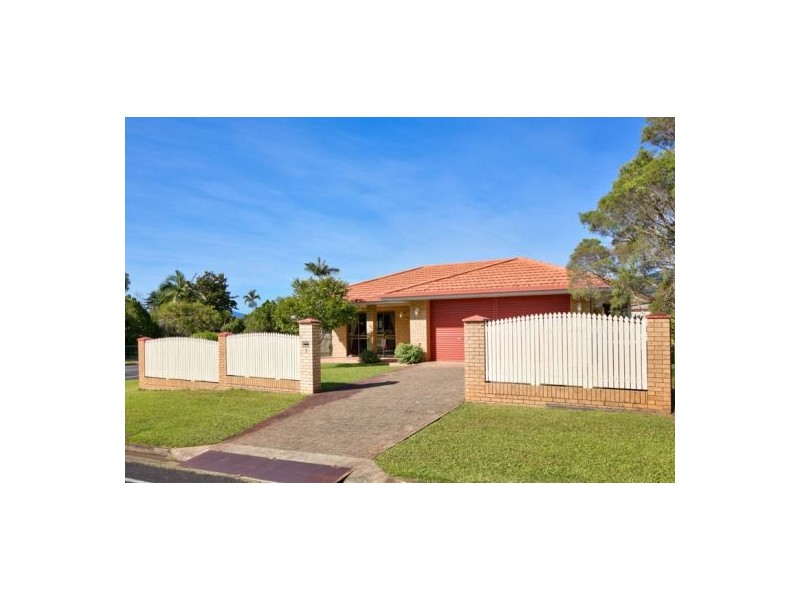 1 Augustus Street, Mooroobool QLD 4870