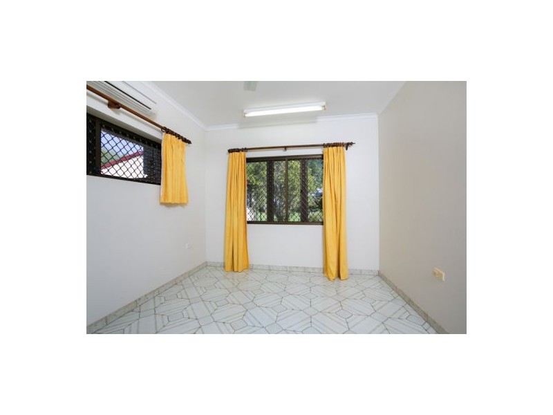 1 Augustus Street, Mooroobool QLD 4870