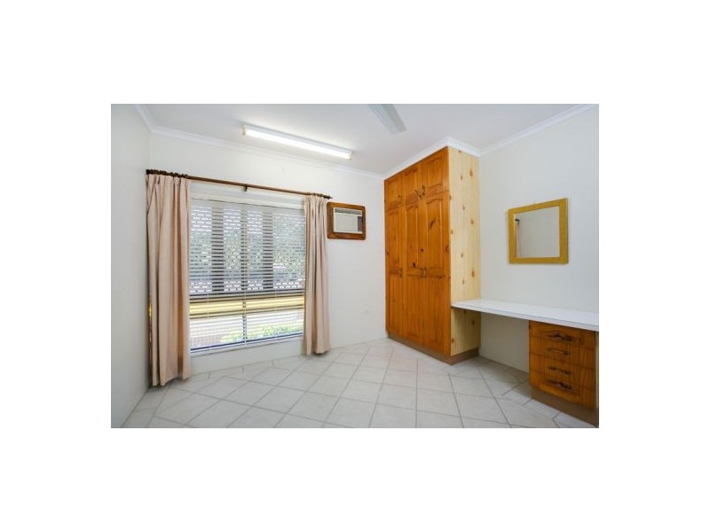 1 Augustus Street, Mooroobool QLD 4870