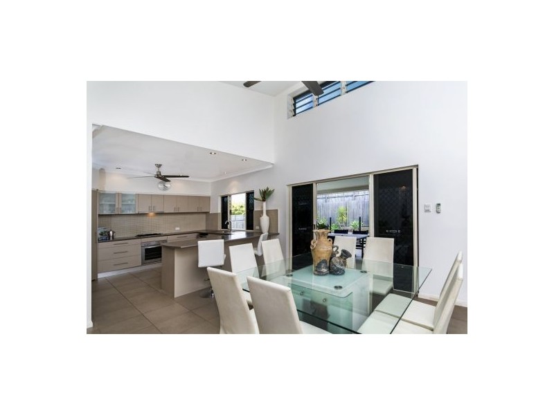 7 Emperor St, Kanimbla QLD 4870