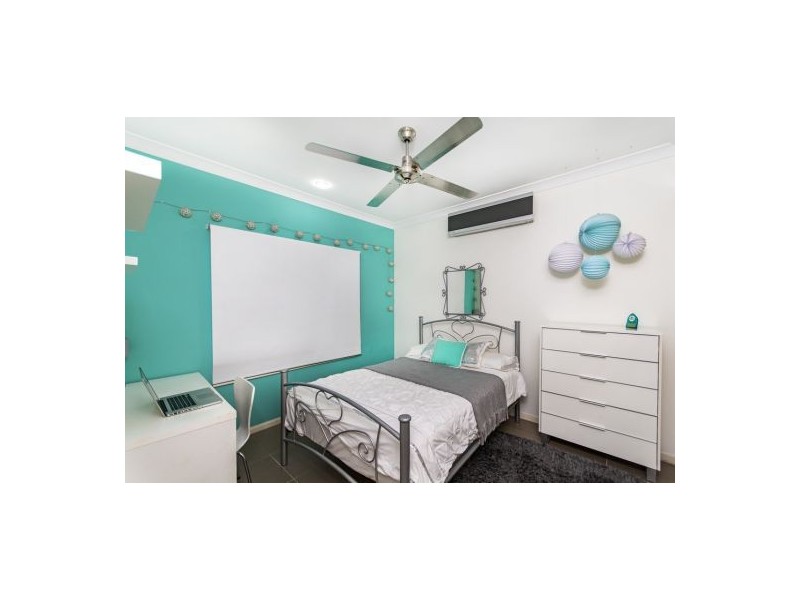 7 Emperor St, Kanimbla QLD 4870