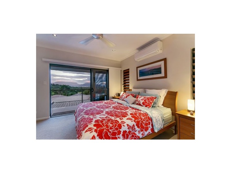 69 McFarlane Drive, Kanimbla QLD 4870