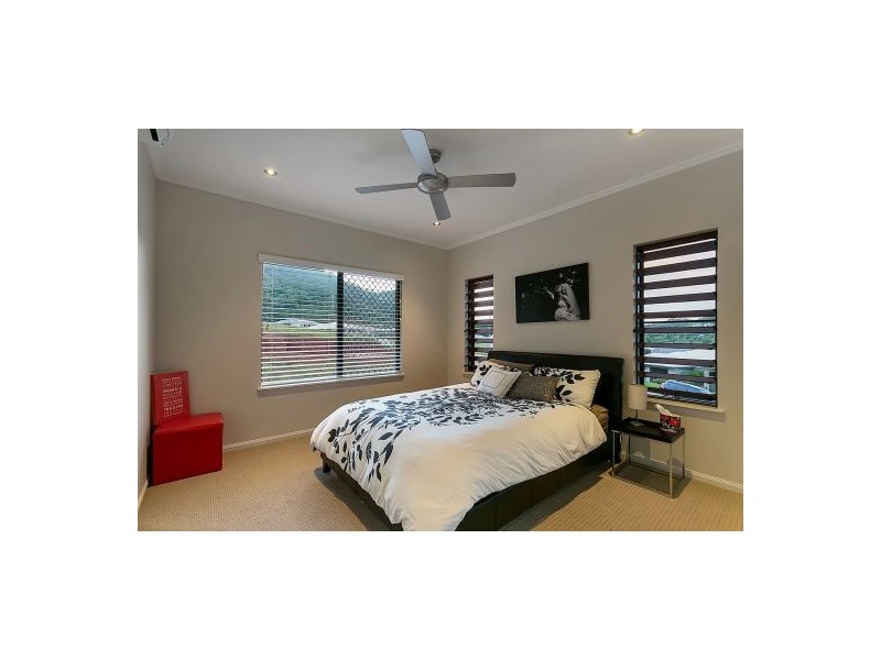 69 McFarlane Drive, Kanimbla QLD 4870