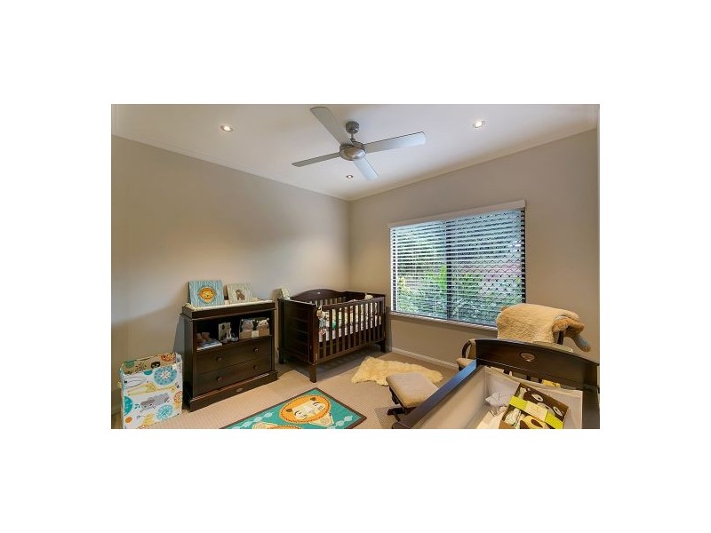 69 McFarlane Drive, Kanimbla QLD 4870