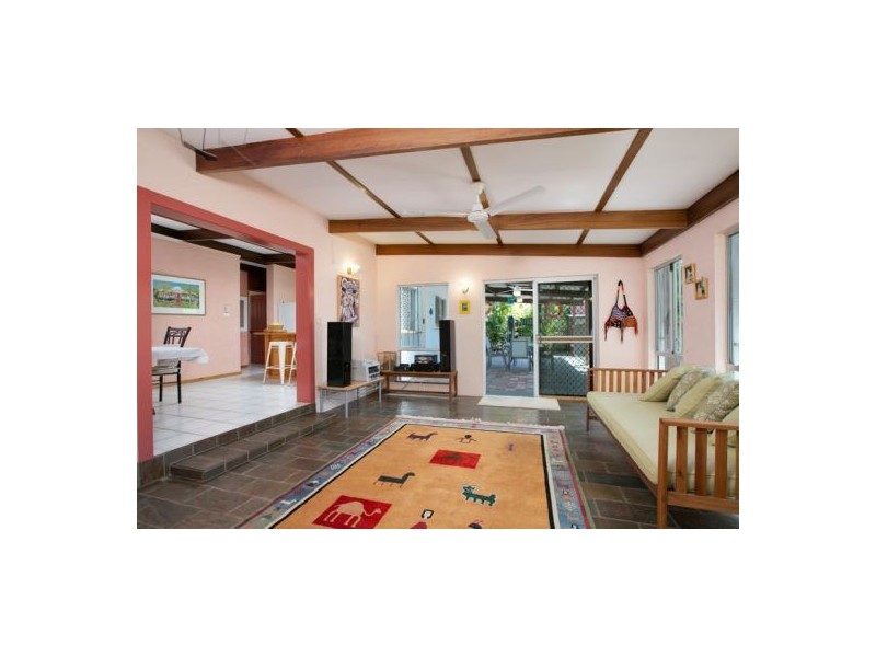 41 Willow Street, Holloways Beach QLD 4878