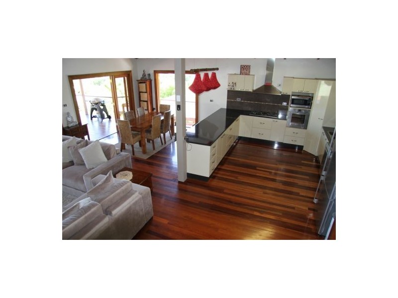34 Guthrie Place, Bentley Park QLD 4869