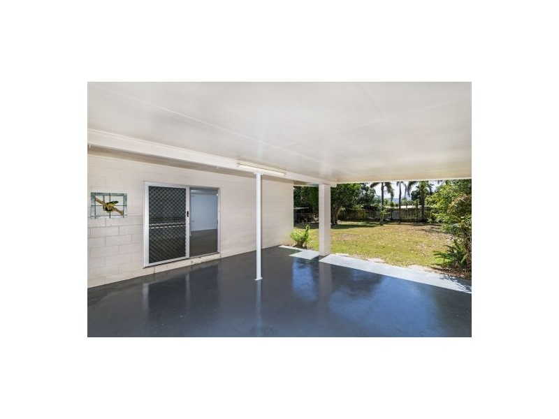 6 Illuka Close, White Rock QLD 4868