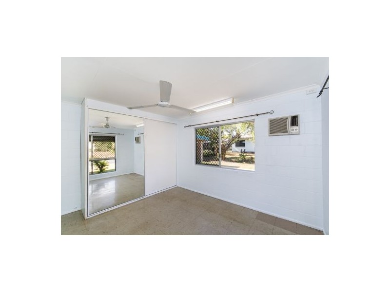 6 Illuka Close, White Rock QLD 4868