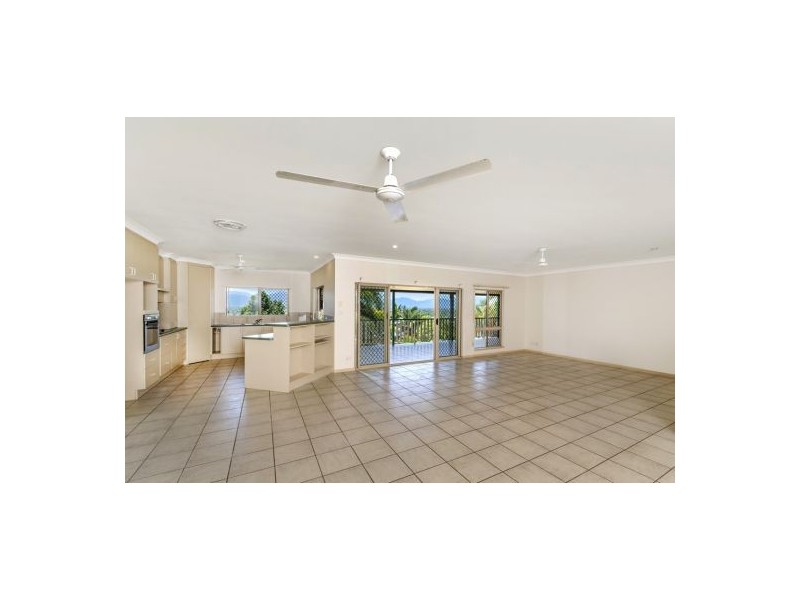 23 Guthrie Close, Bentley Park QLD 4869