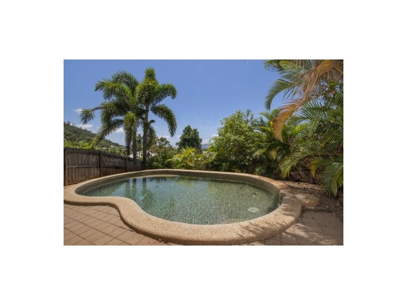 23 Guthrie Close, Bentley Park QLD 4869