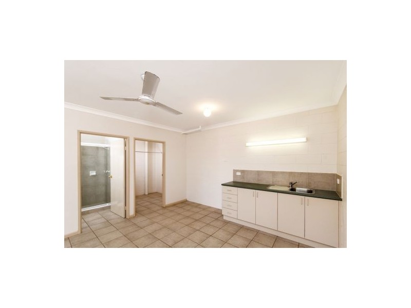 23 Guthrie Close, Bentley Park QLD 4869