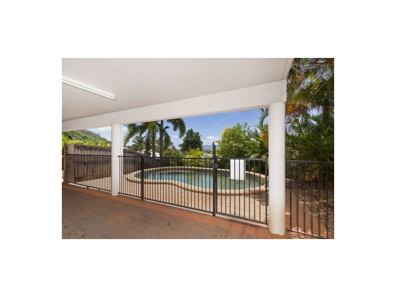 23 Guthrie Close, Bentley Park QLD 4869