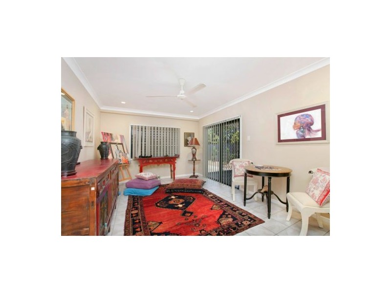 5 Ash St, Holloways Beach QLD 4878