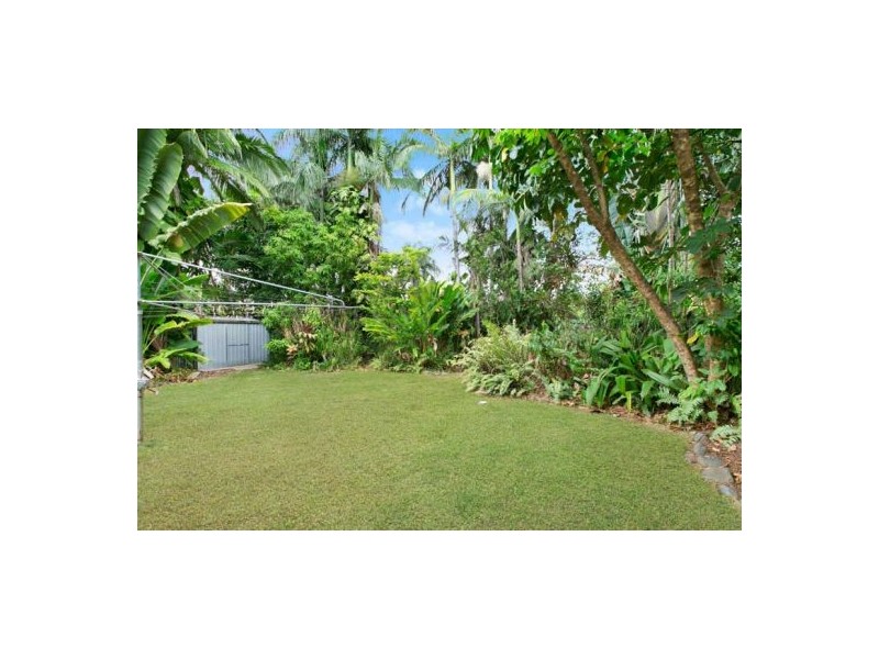 287 Pease Street, Edge Hill QLD 4870