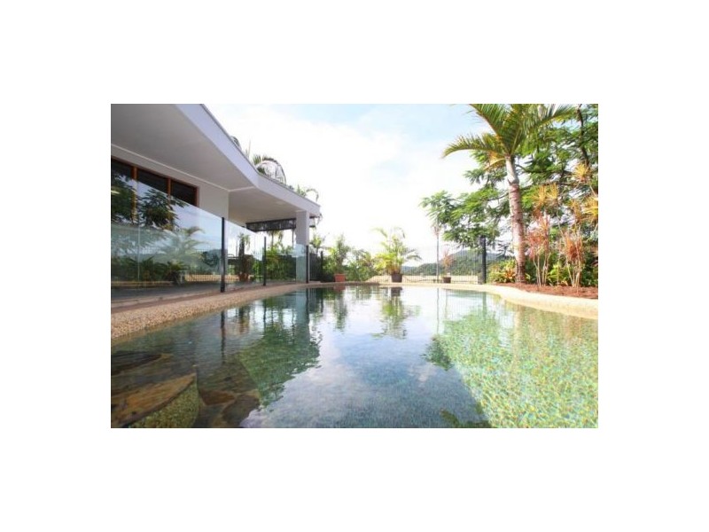 7 Sun Street, Brinsmead QLD 4870