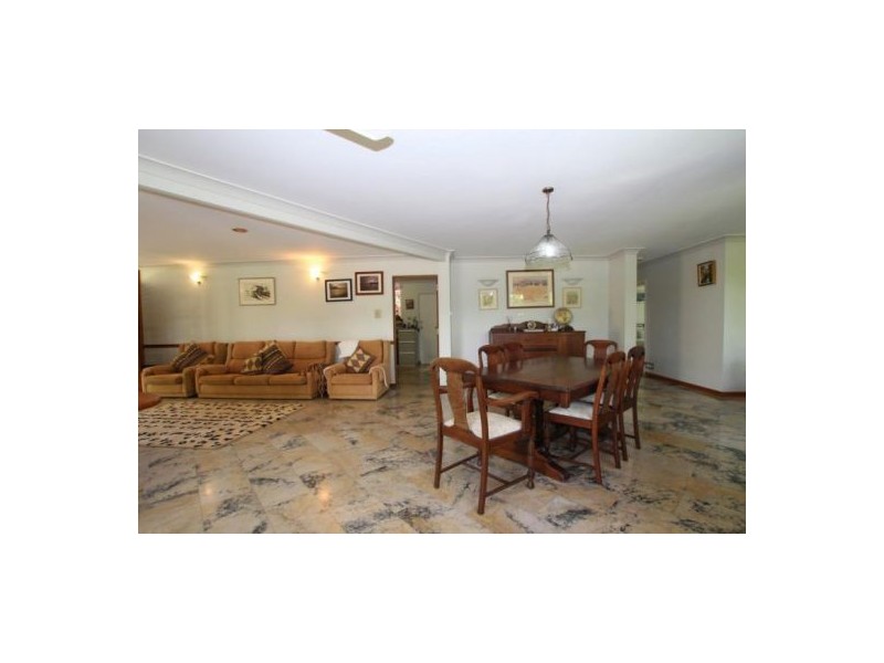 7 Sun Street, Brinsmead QLD 4870