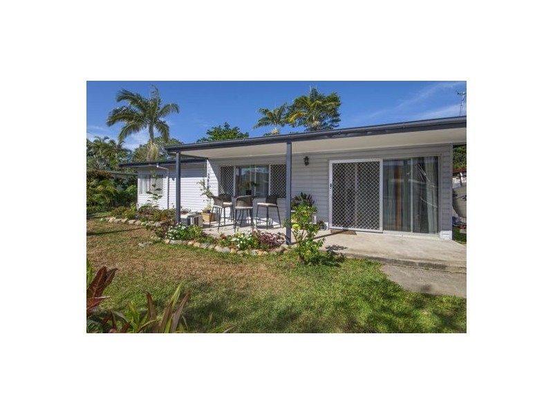 206 Mccoombe St, Bungalow QLD 4870