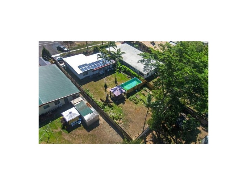 206 Mccoombe St, Bungalow QLD 4870