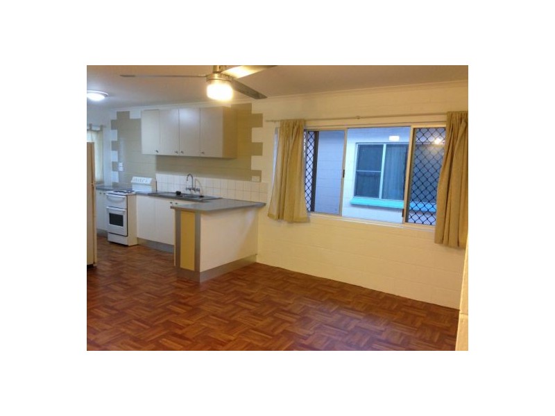 6/14-16 Curtin Street, Westcourt QLD 4870