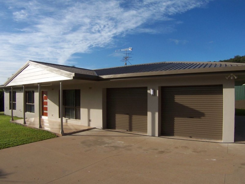 18 Rogers Close, Whitfield QLD 4870