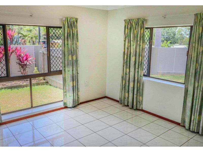 18 Rogers Close, Whitfield QLD 4870