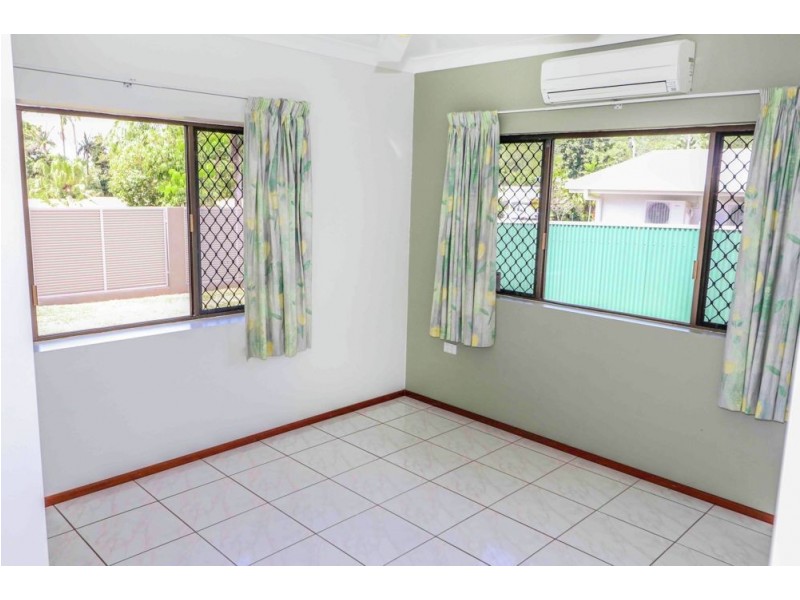 18 Rogers Close, Whitfield QLD 4870