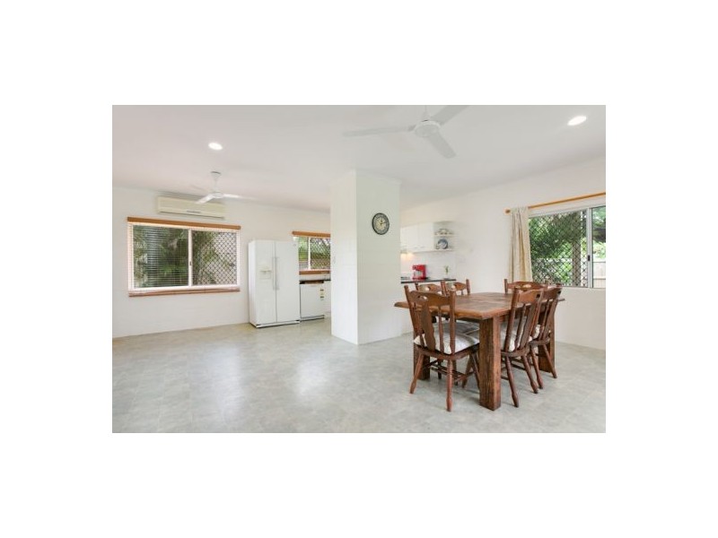 8-10 De Vecchi Close, Edmonton QLD 4869