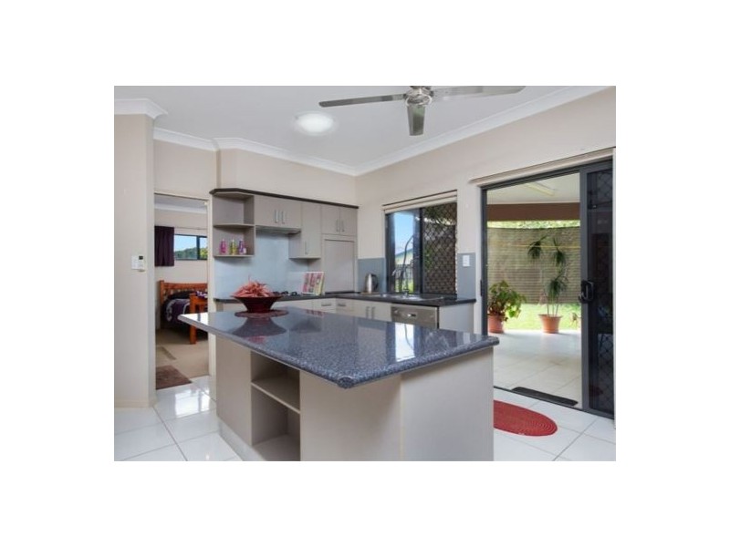 10 Sunrise Street, White Rock QLD 4868