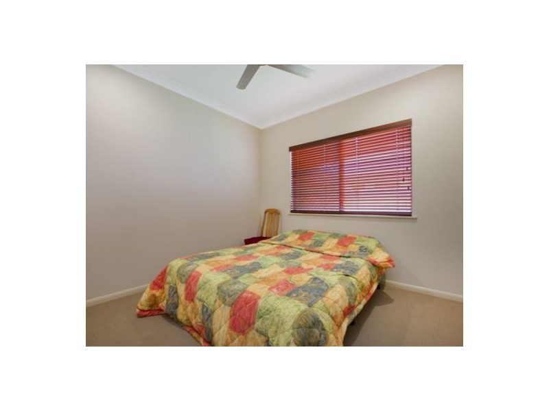 10 Sunrise Street, White Rock QLD 4868