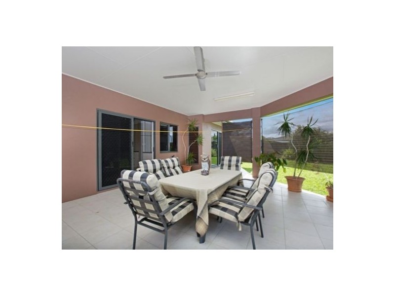 10 Sunrise Street, White Rock QLD 4868