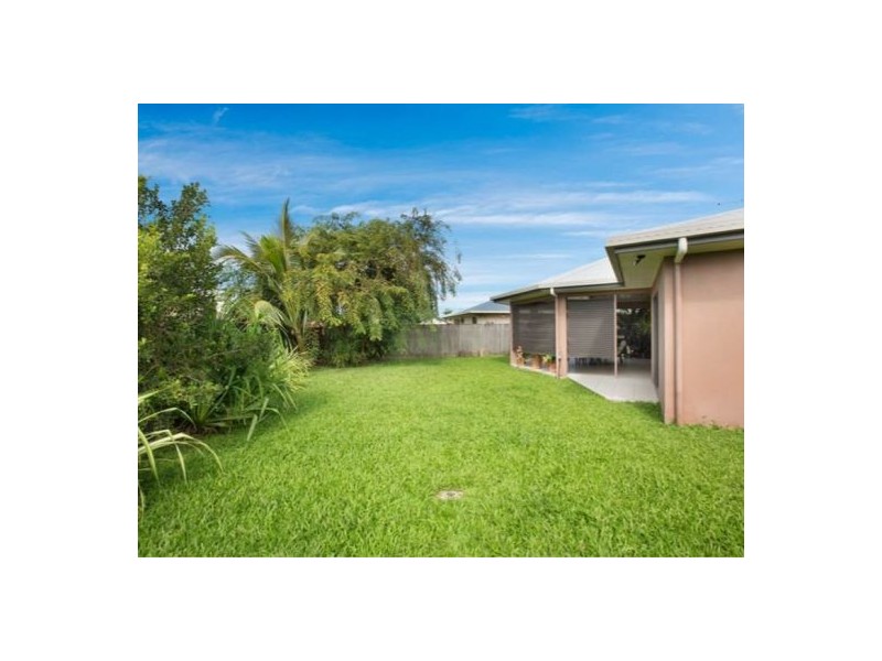 10 Sunrise Street, White Rock QLD 4868