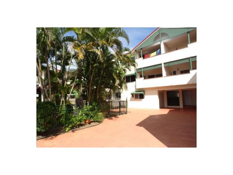 1/5 Herries Street, Earlville QLD 4870