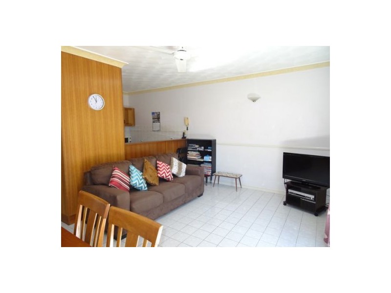 1/5 Herries Street, Earlville QLD 4870