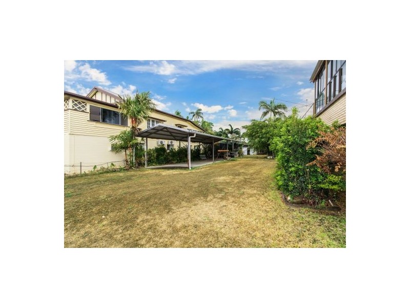 4 Loeven Street, Parramatta Park QLD 4870