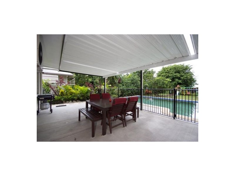 209 Greenslopes Street, Edge Hill QLD 4870