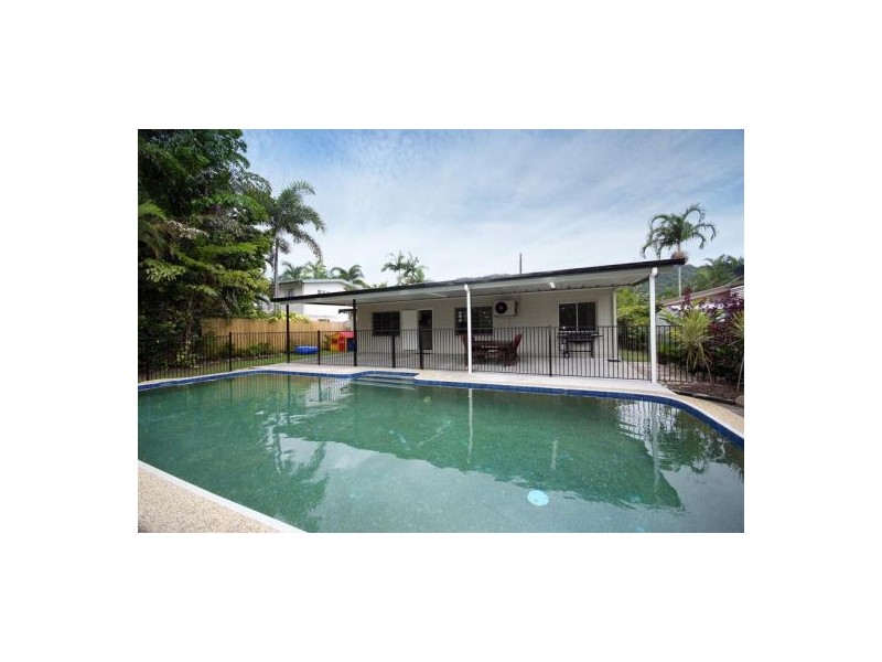 209 Greenslopes Street, Edge Hill QLD 4870