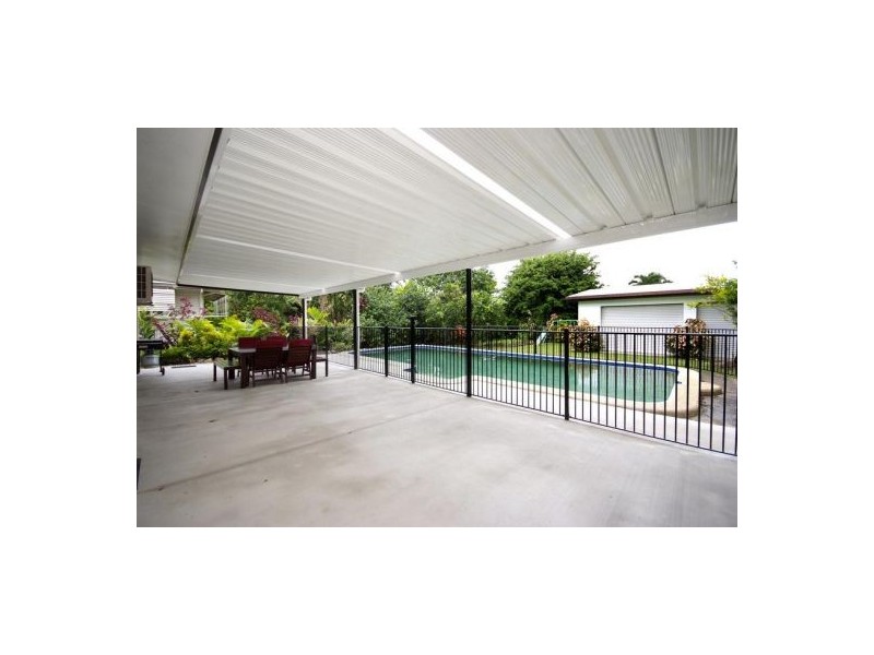 209 Greenslopes Street, Edge Hill QLD 4870