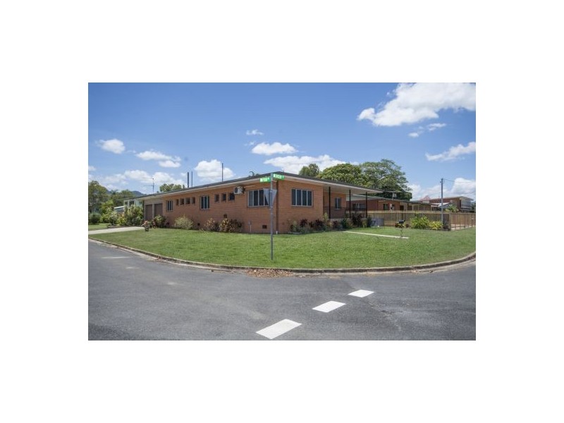 53 Creedy Street, Westcourt QLD 4870