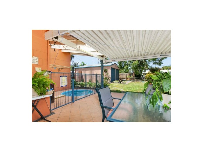 11 Mclaughlin Road, Bentley Park QLD 4869