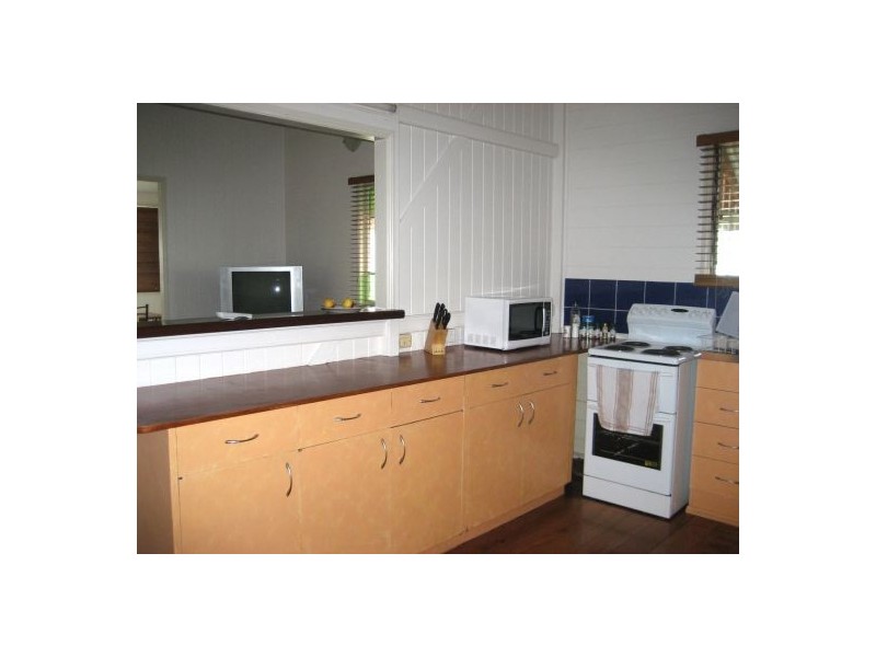 213 Little Spence Street, Bungalow QLD 4870