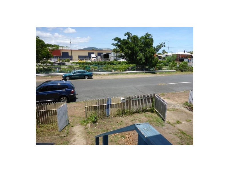 213 Little Spence Street, Bungalow QLD 4870