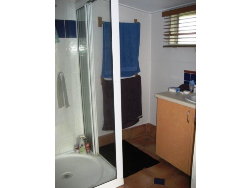 213 Little Spence Street, Bungalow QLD 4870