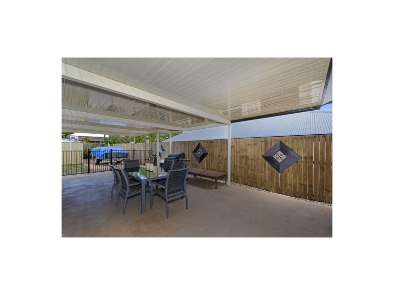 6 Pumila Close, Mount Sheridan QLD 4868