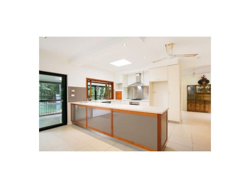 10 Romney Street, Kamerunga QLD 4870