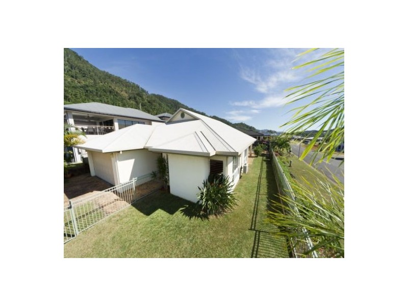 2 Trumpeter Street, Kanimbla QLD 4870